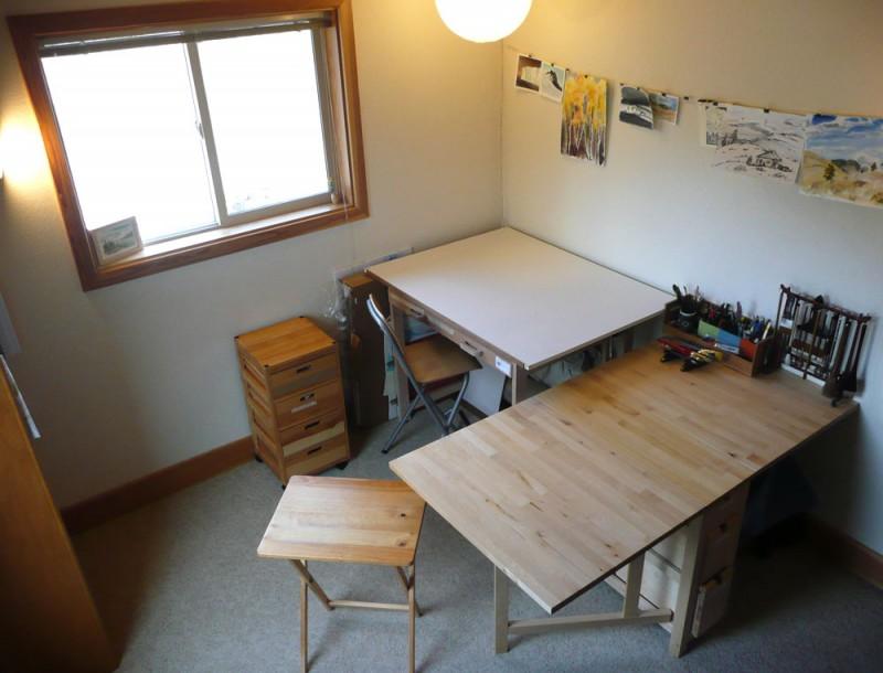 Studio, table up
