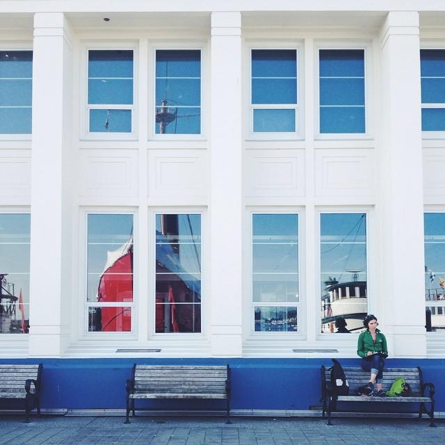 Sketching at MOHAI, photo by Darin Reid 